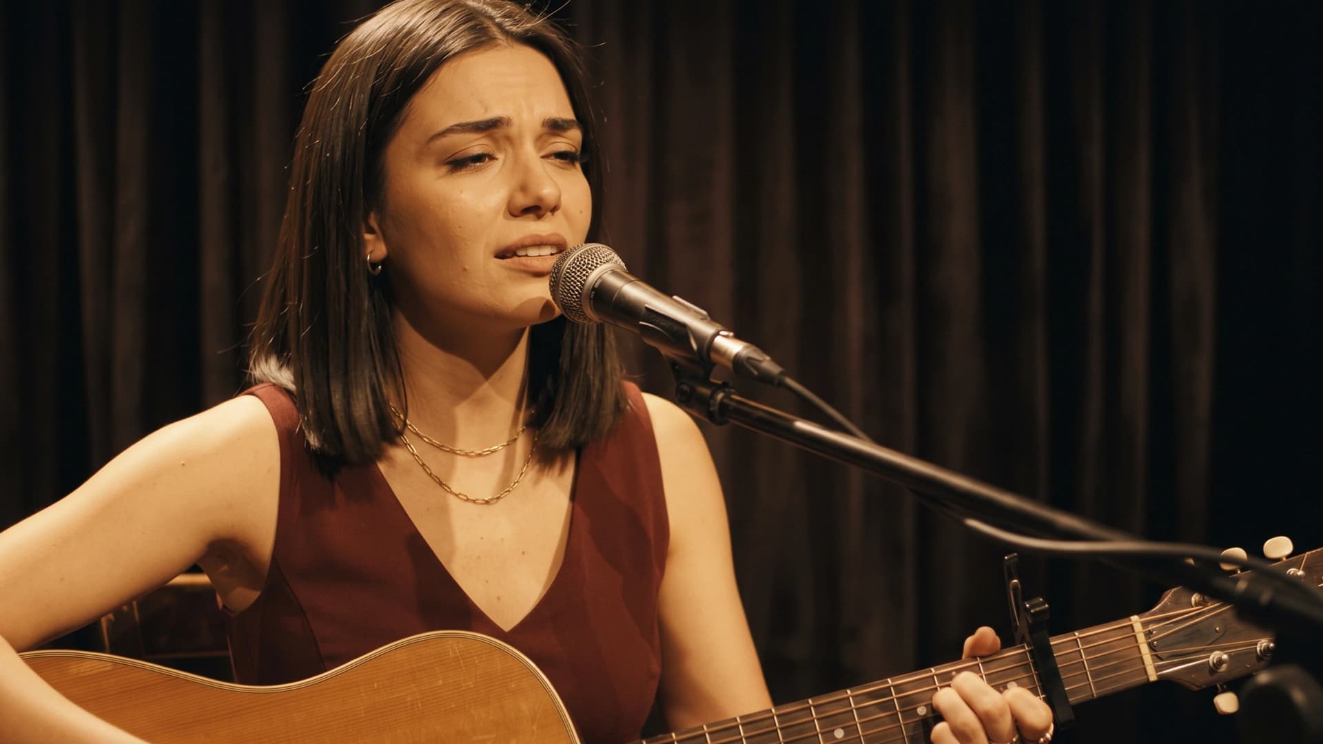 Sensiz de Olurmuş - Turkish Song